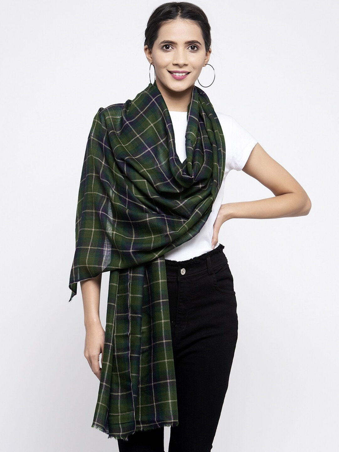 

Calvadoss Women Blue & Blue Checked Woollen Stole