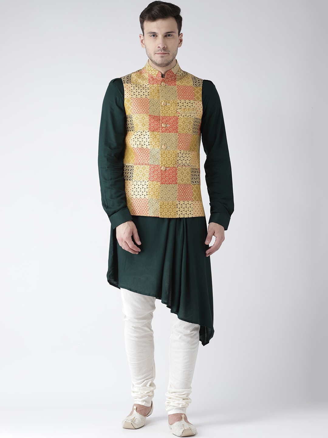 

KISAH Men Green Kurta with Churidar & Jacket