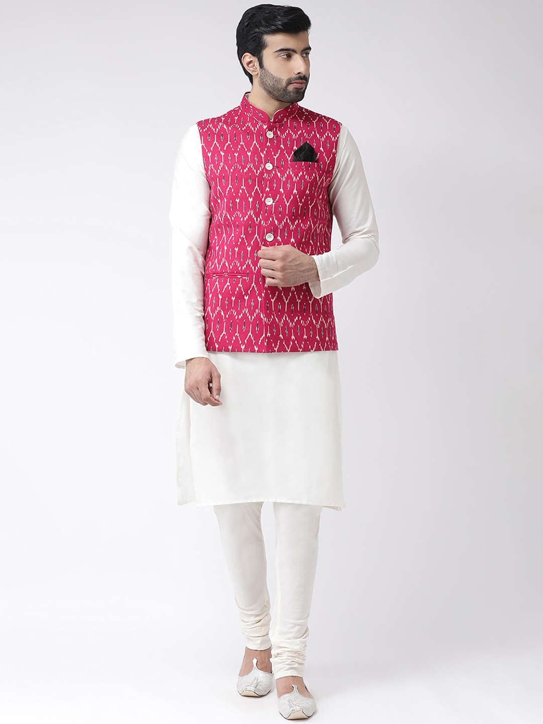 

KISAH Men White Kurta with Churidar & Jacket, Red