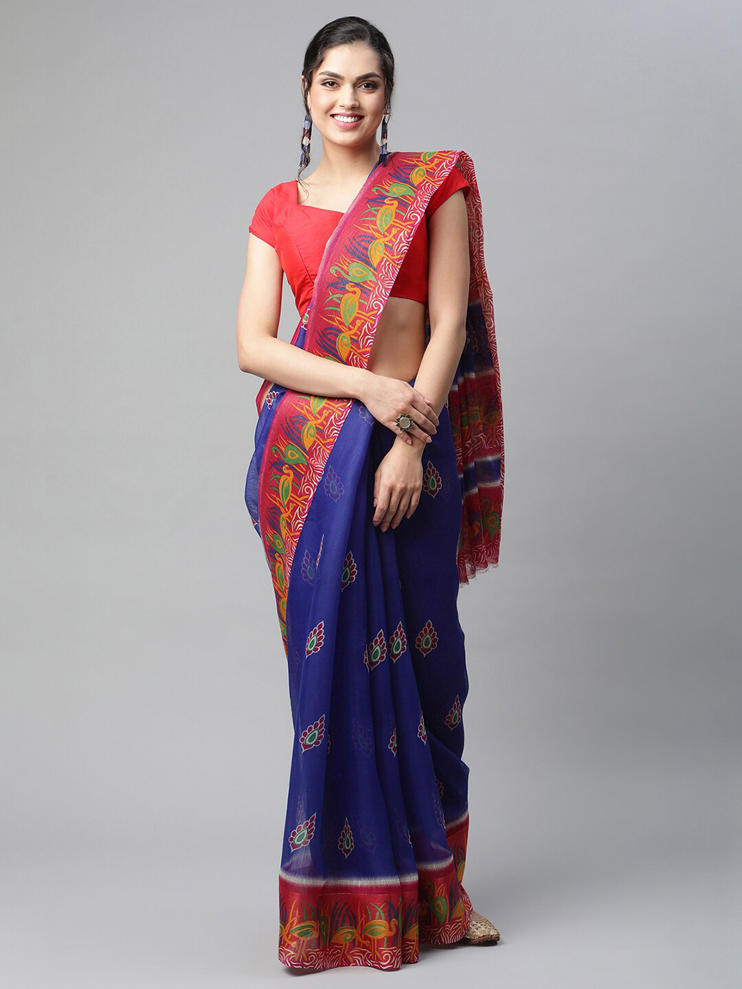 

OM SAI LATEST CREATION Blue & Red Ethnic Motifs Saree