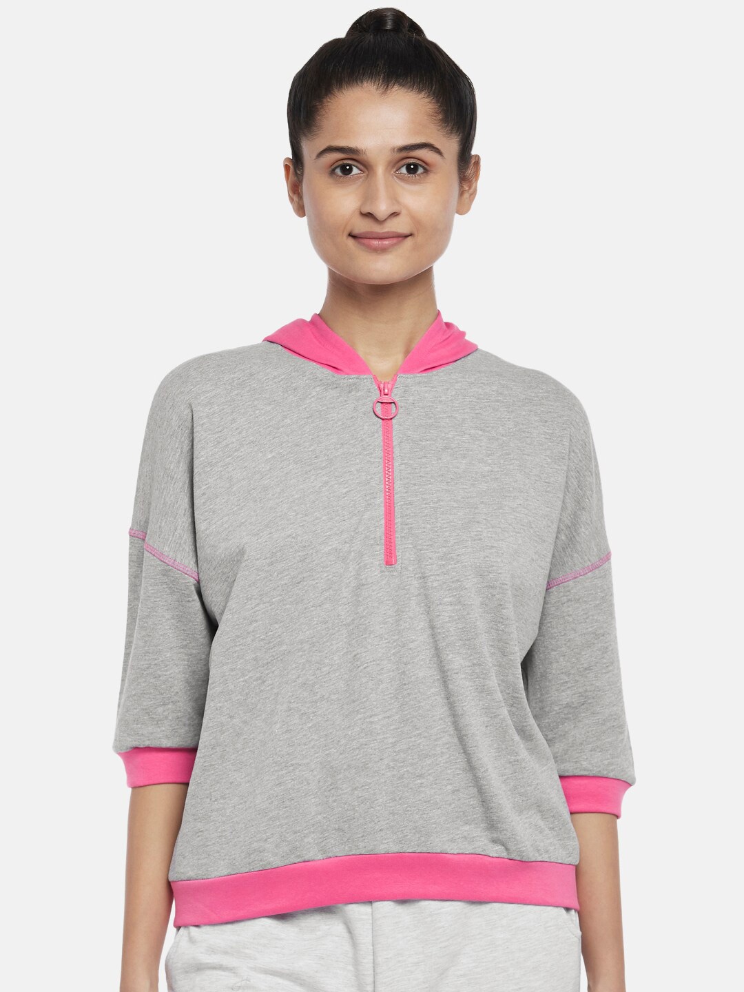 

Ajile by Pantaloons Women Grey Melange & Pink Solid Sweatshirt