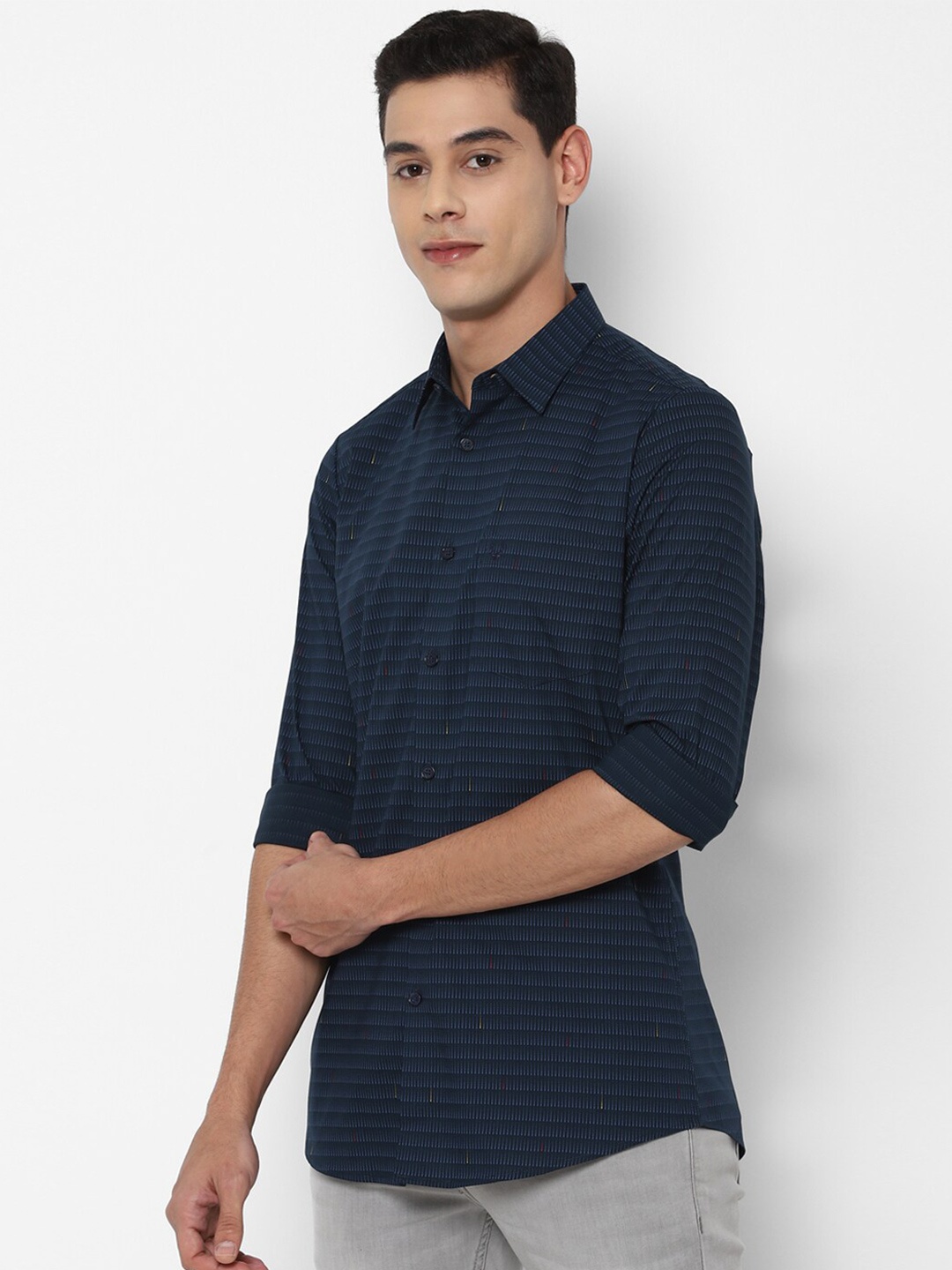 

Allen Solly Men Navy Blue Slim Fit Striped Casual Shirt