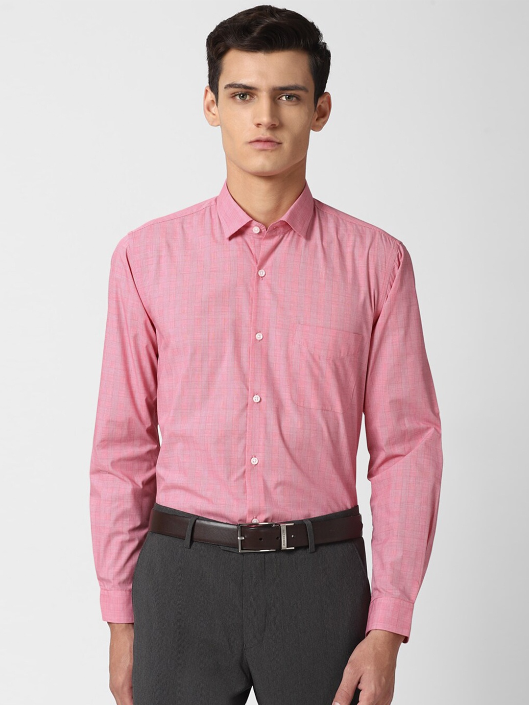 

Peter England Men Pink Checked Formal Shirt