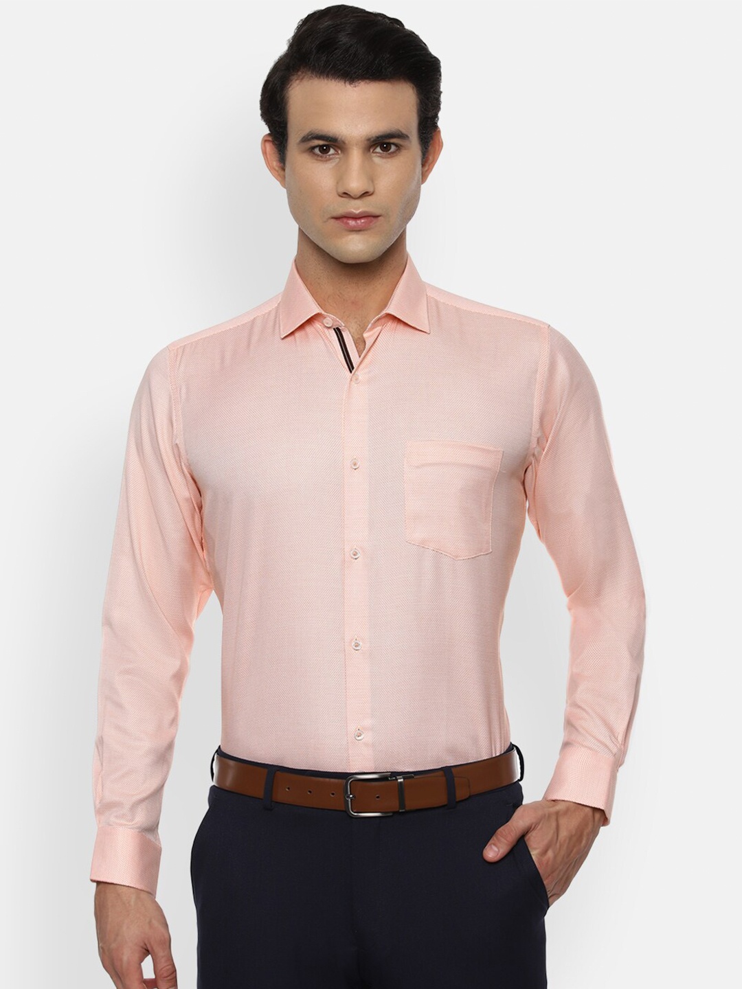 

Van Heusen Men Peach-Coloured Formal Shirt