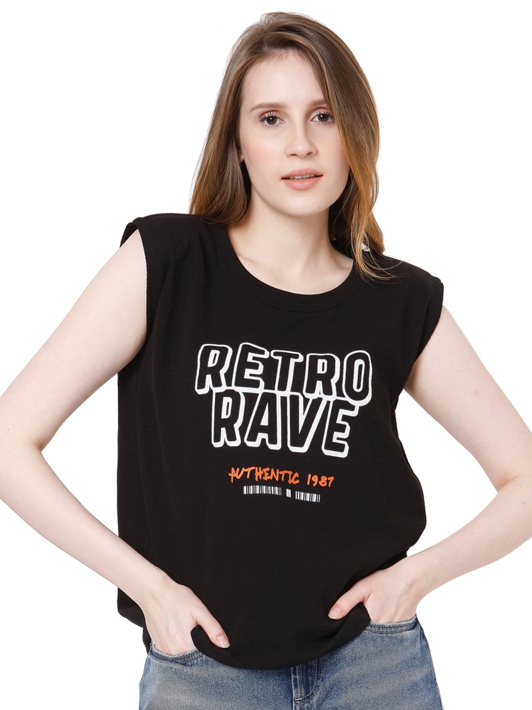 

Vero Moda Women Black Typography Printed Extended Sleeves T-shirt