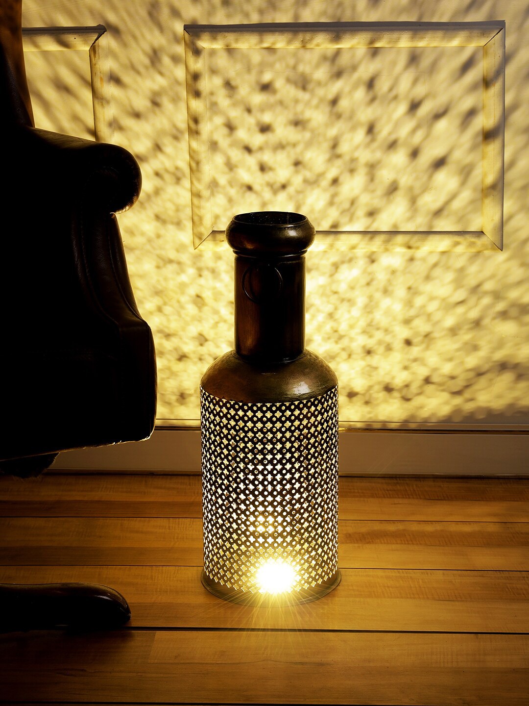 

Aapno Rajasthan Gold-Toned Metal Floor Lamp