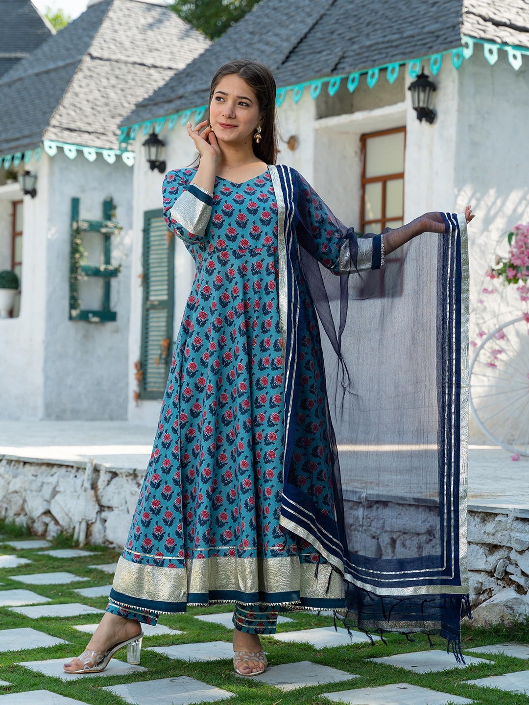 

PHEETA Women Blue Ethnic Motifs Printed Layered Pure Cotton Kurti with Palazzos & With Dupatta