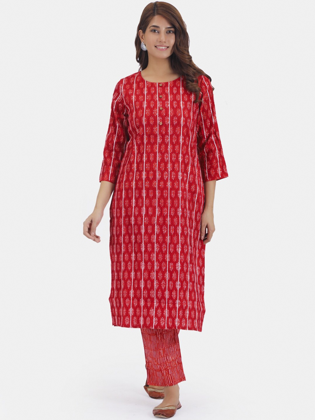 

Do Dhaage Women Red Ethnic Motifs Printed Gotta Patti Pure Cotton Kurta with Trousers
