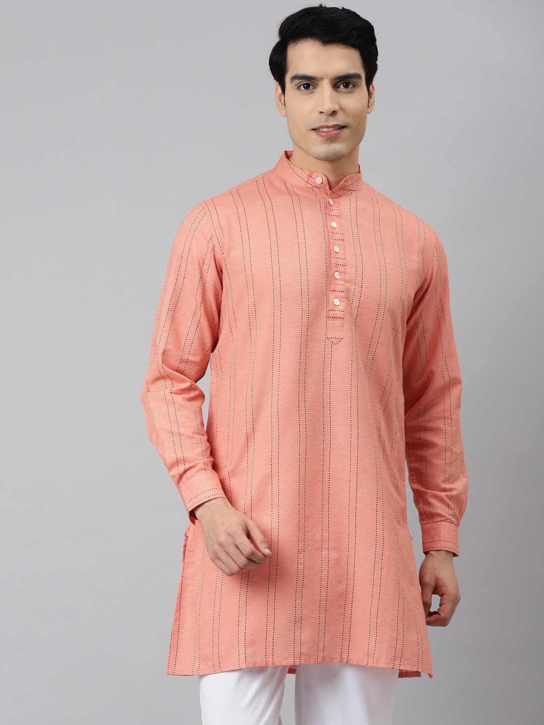 

Tulsattva Men Peach-Coloured Striped Handloom Kurta