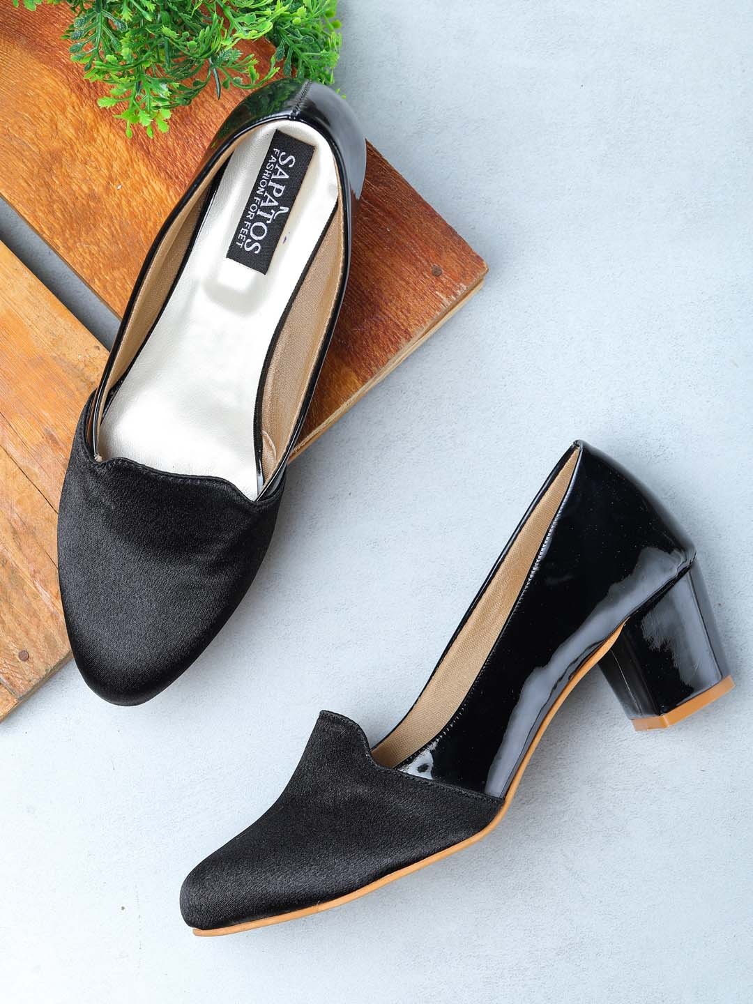 

SAPATOS Black Block Pumps