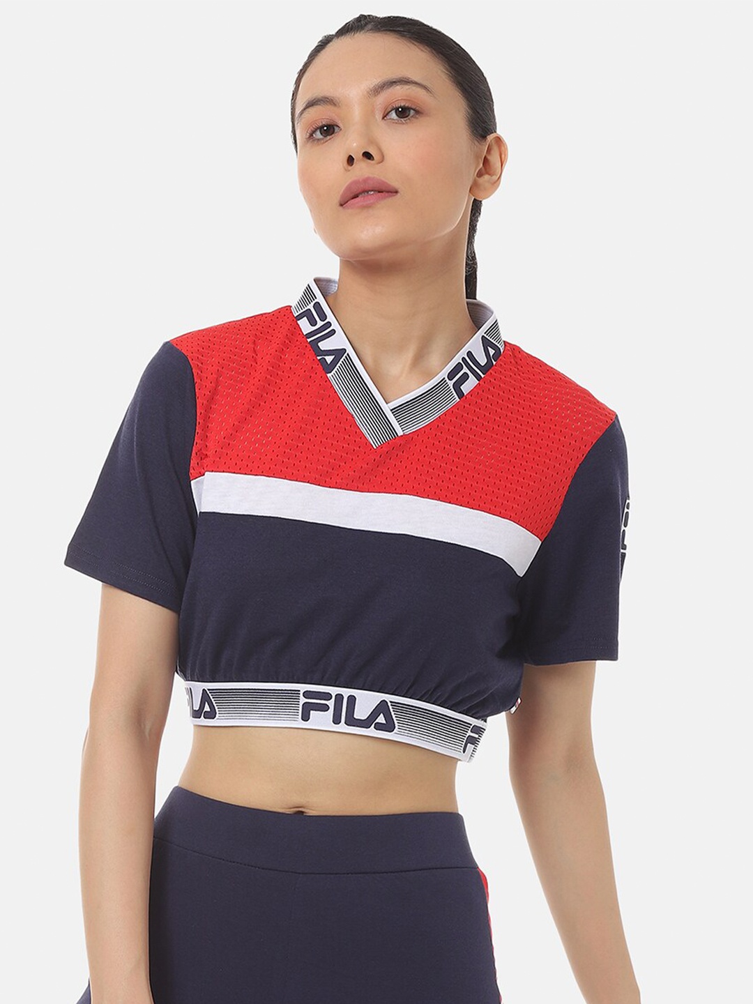 

FILA Woman Blue Colourblocked Crop Top