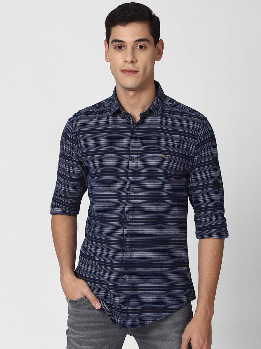 

Peter England Casuals Men Navy Blue Slim Fit Horizontal Striped Cotton Casual Shirt