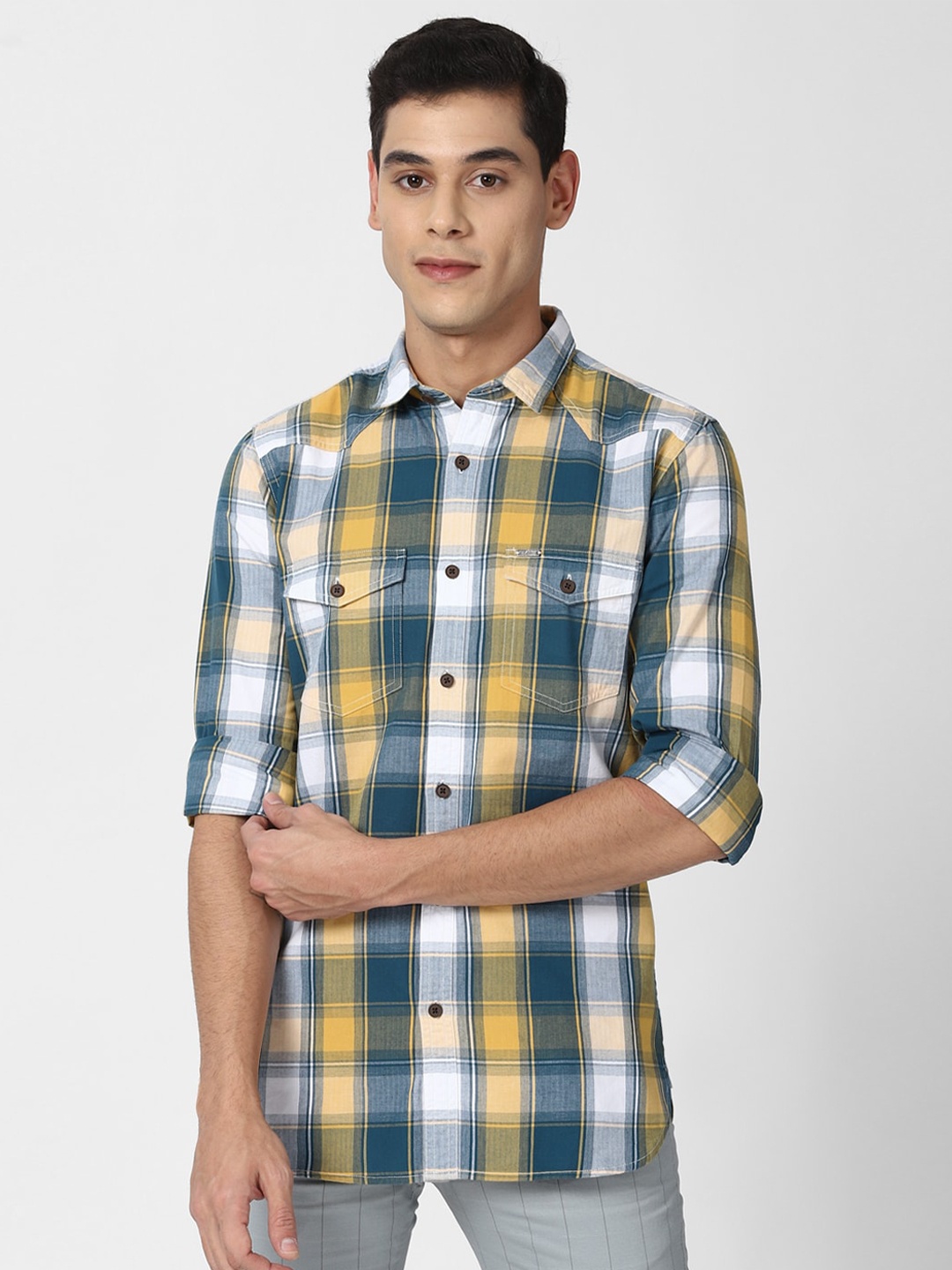 

Peter England Casuals Men Blue Slim Fit Tartan Checks Checked Cotton Casual Shirt