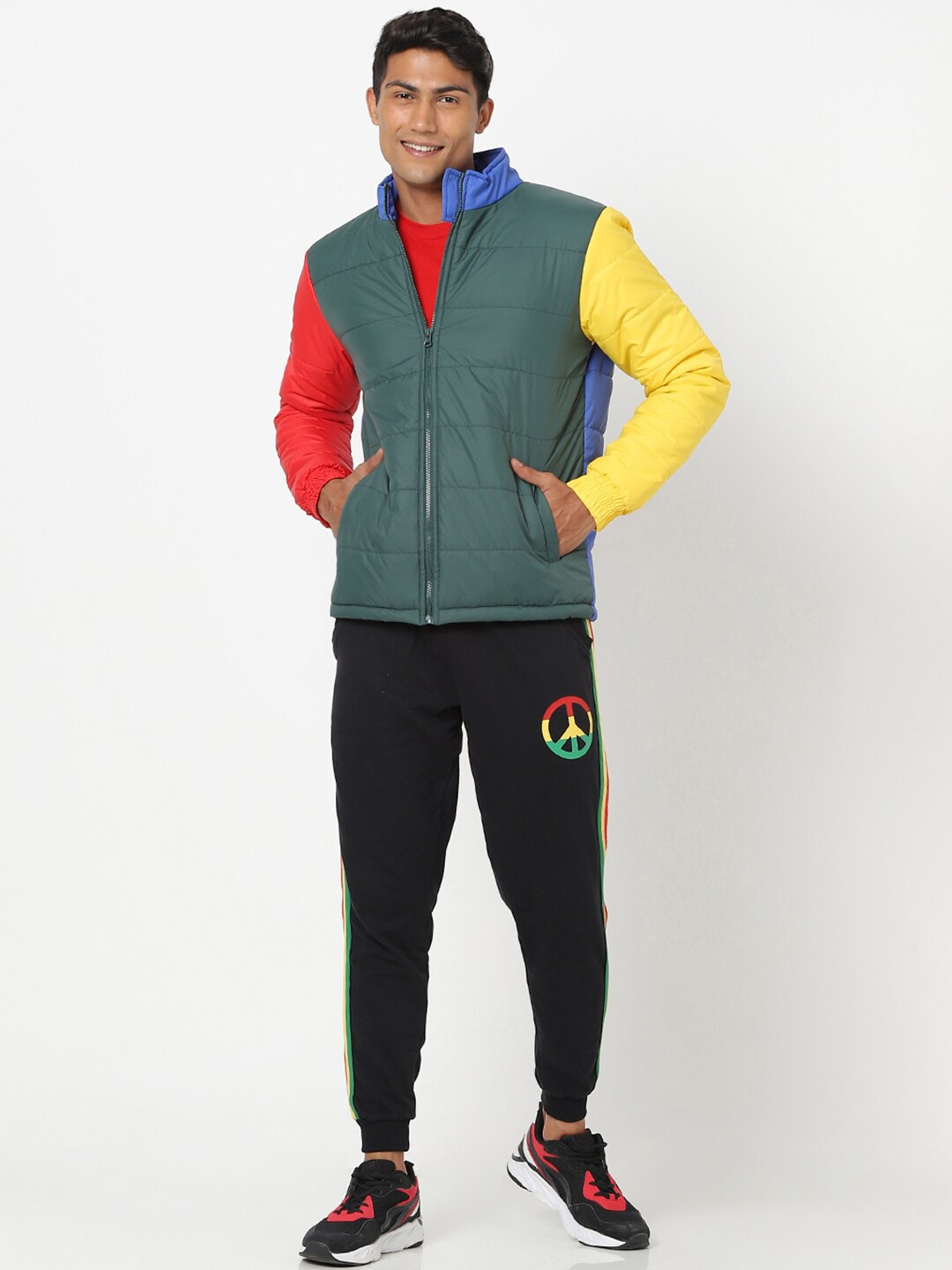 

Bewakoof Men Green & Yellow Colourblocked Puffer Jacket