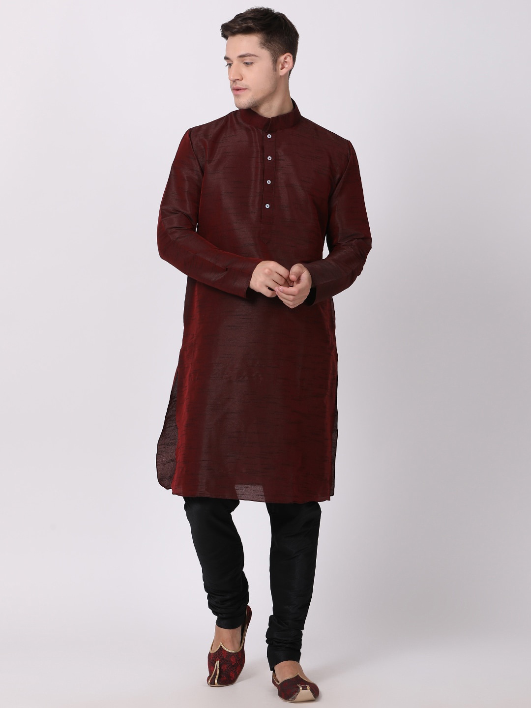 

TABARD Men Maroon Solid Dupion Plain Silk Straight Kurta