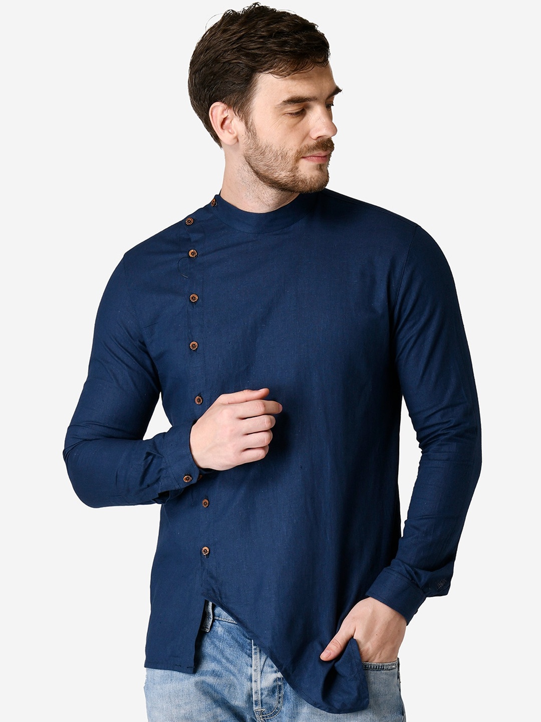 

TABARD Men Blue Solid Asymmetric Hem Cotton Kurta