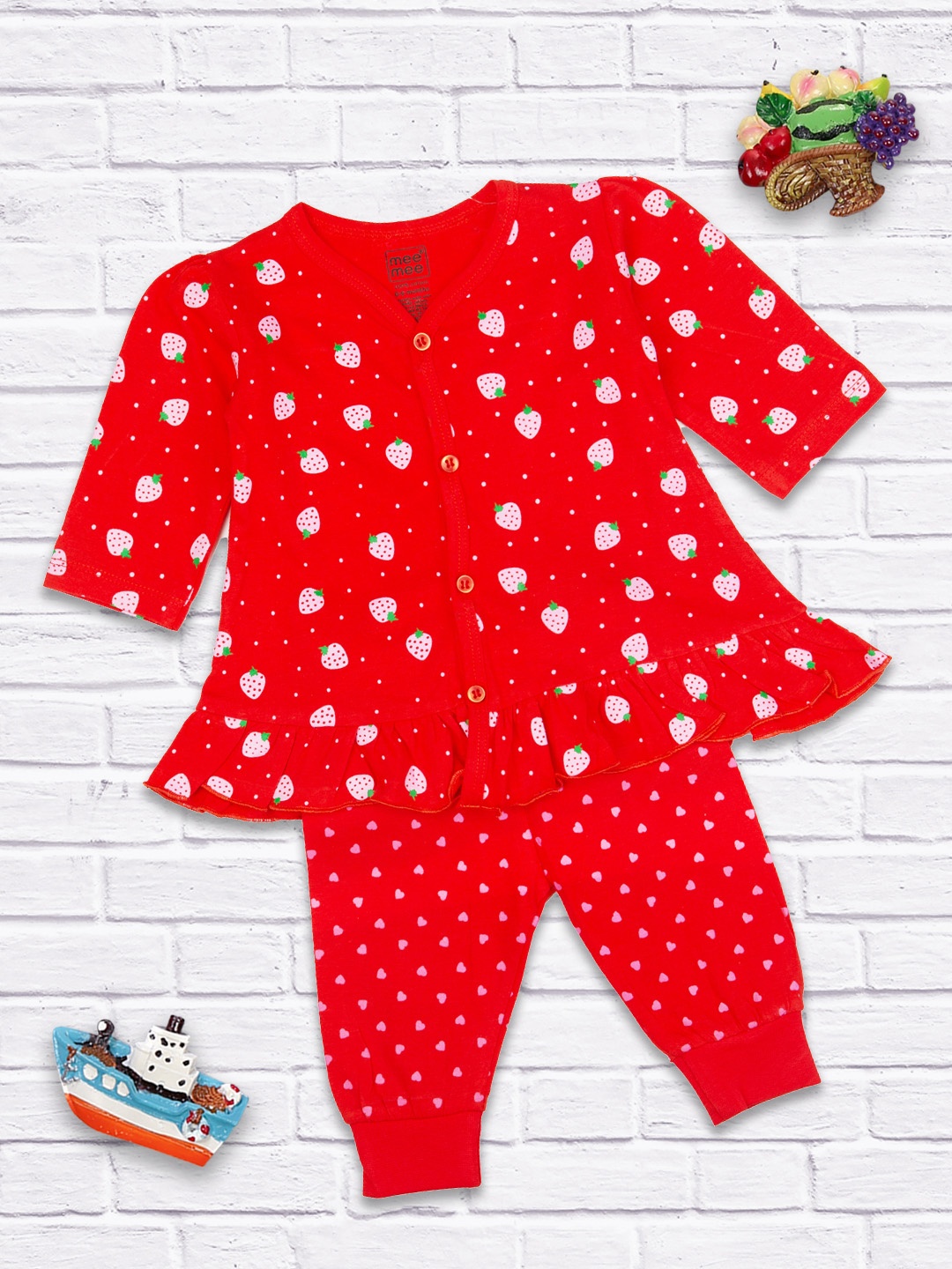 

MeeMee Girls Red & White Printed Pure Cotton Top With Pyjamas