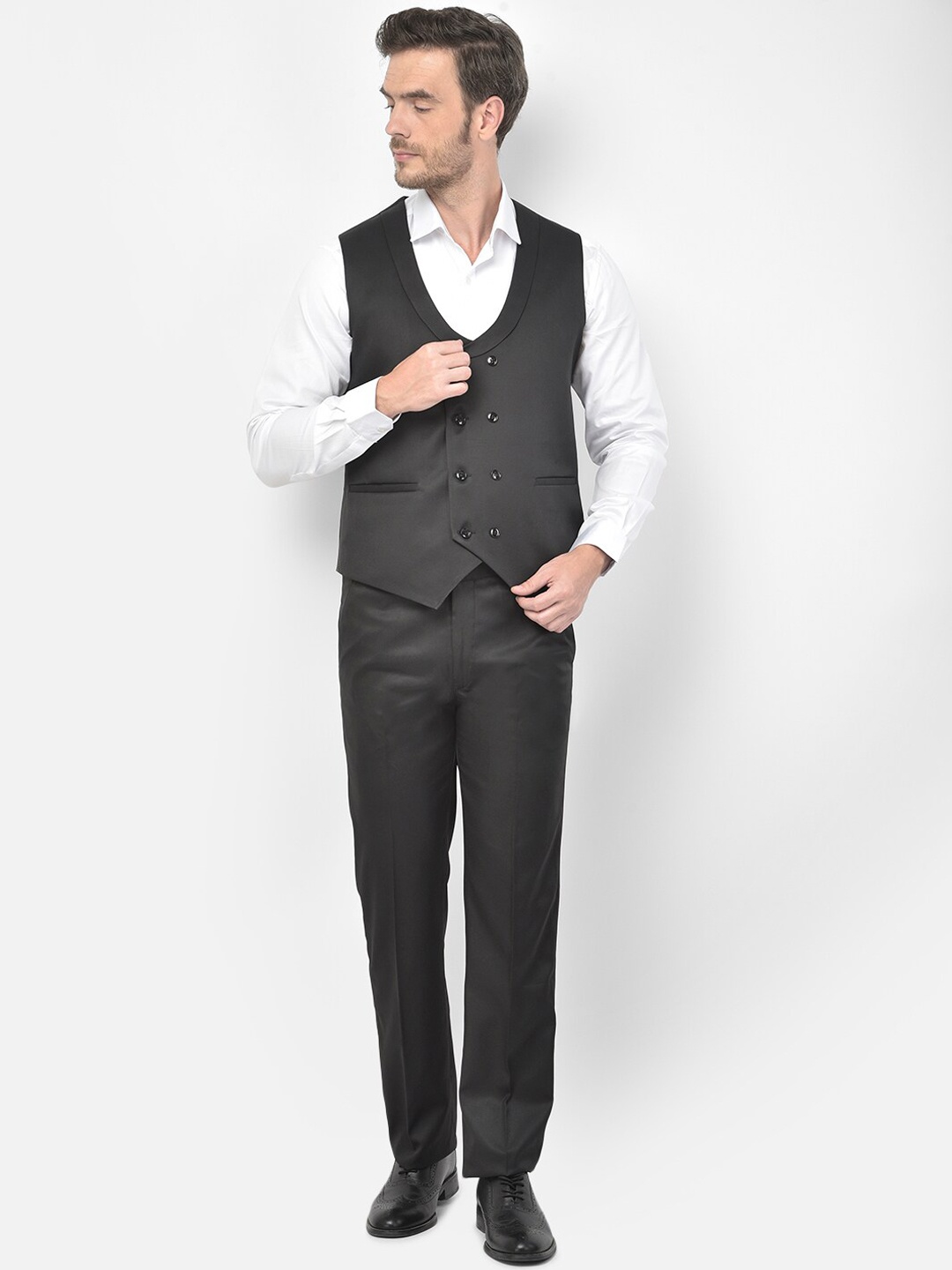 

SG RAJASAHAB Men Black Solid Single-Breasted 2-Piece Party Suit