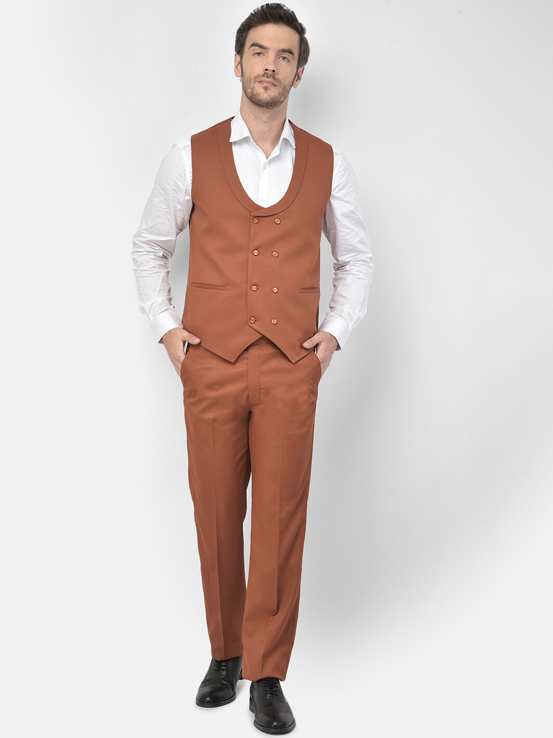 

SG RAJASAHAB Men Brown Solid 2 Piece Suit