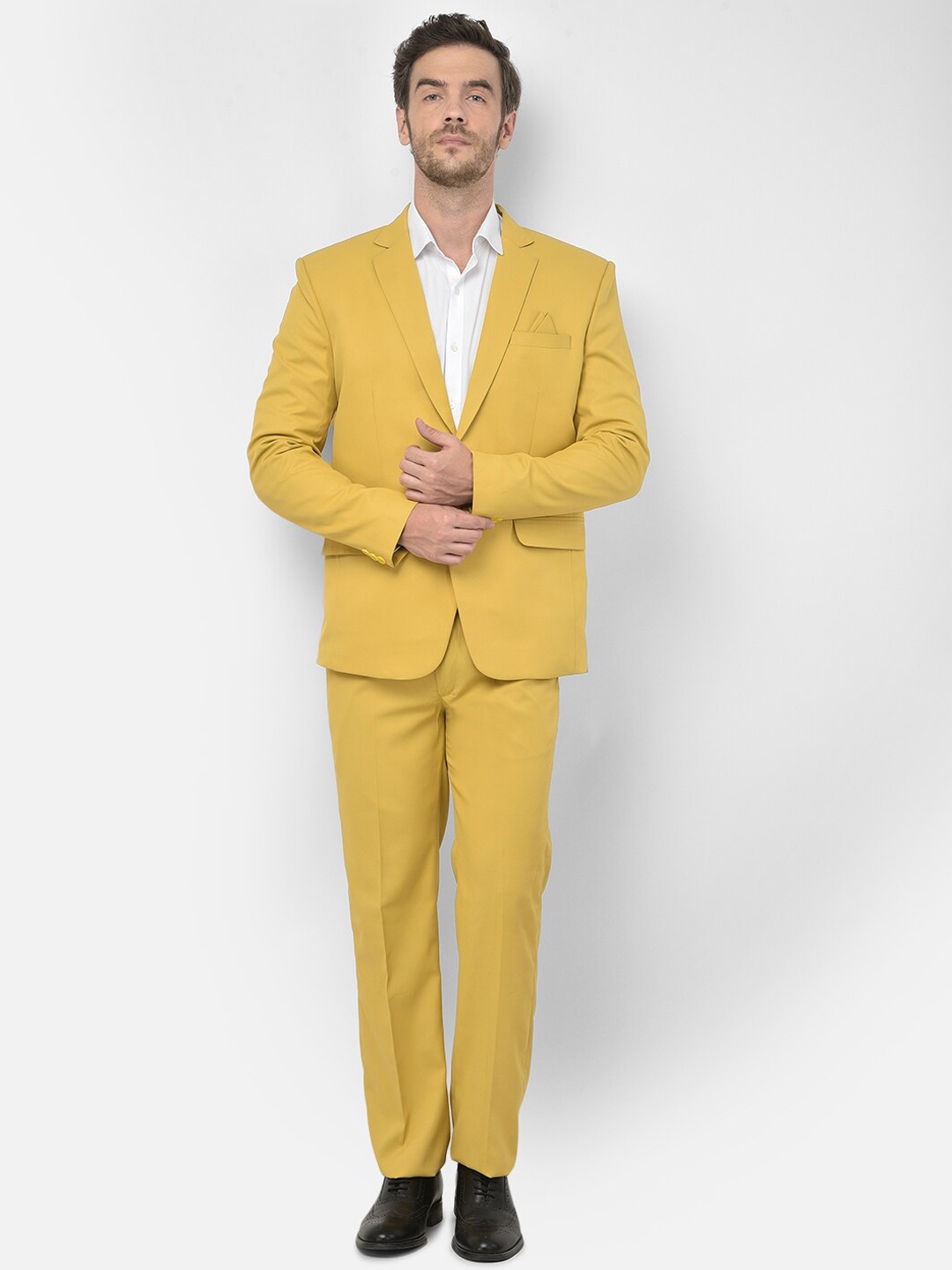 

SG RAJASAHAB Men Yellow Solid Single-Breasted Casual Suit