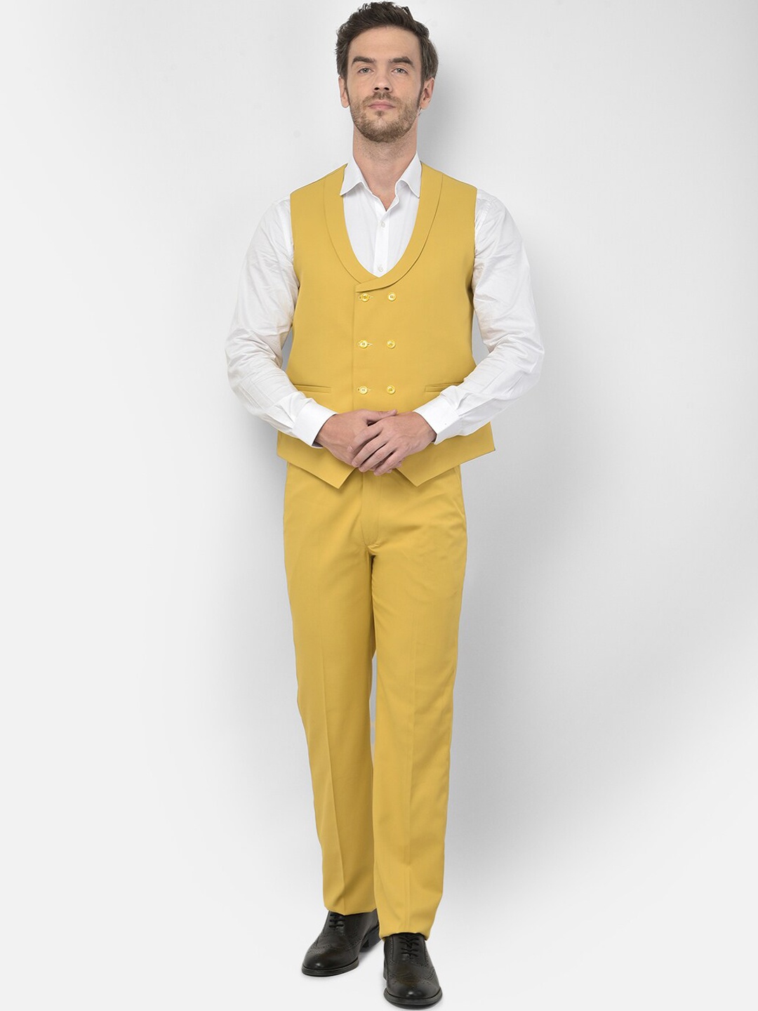 

SG RAJASAHAB Men Yellow Solid 2-Piece Casual Suit
