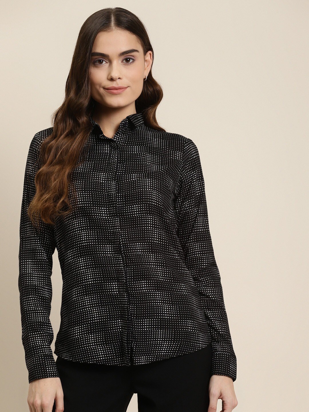 

Hancock Women Black Slim Fit Printed Formal Shirt