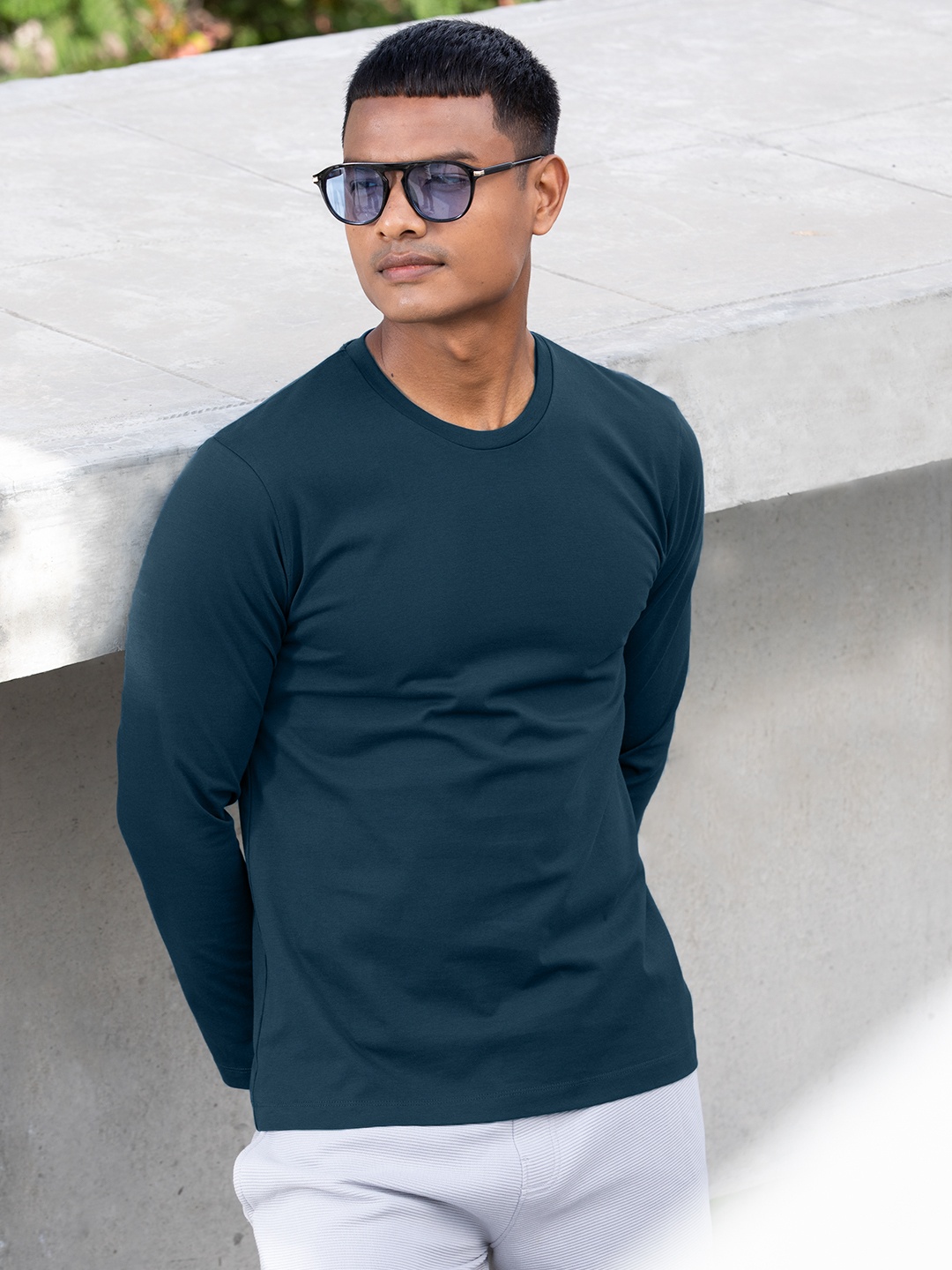 

DAMENSCH Men Navy Blue Premium Full T-shirt