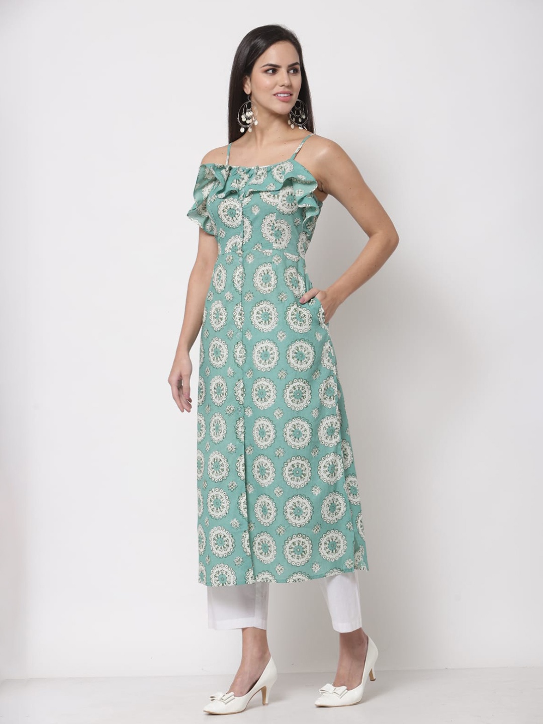 

Myshka Women Blue Ethnic Motifs Printed Cotton Kurta