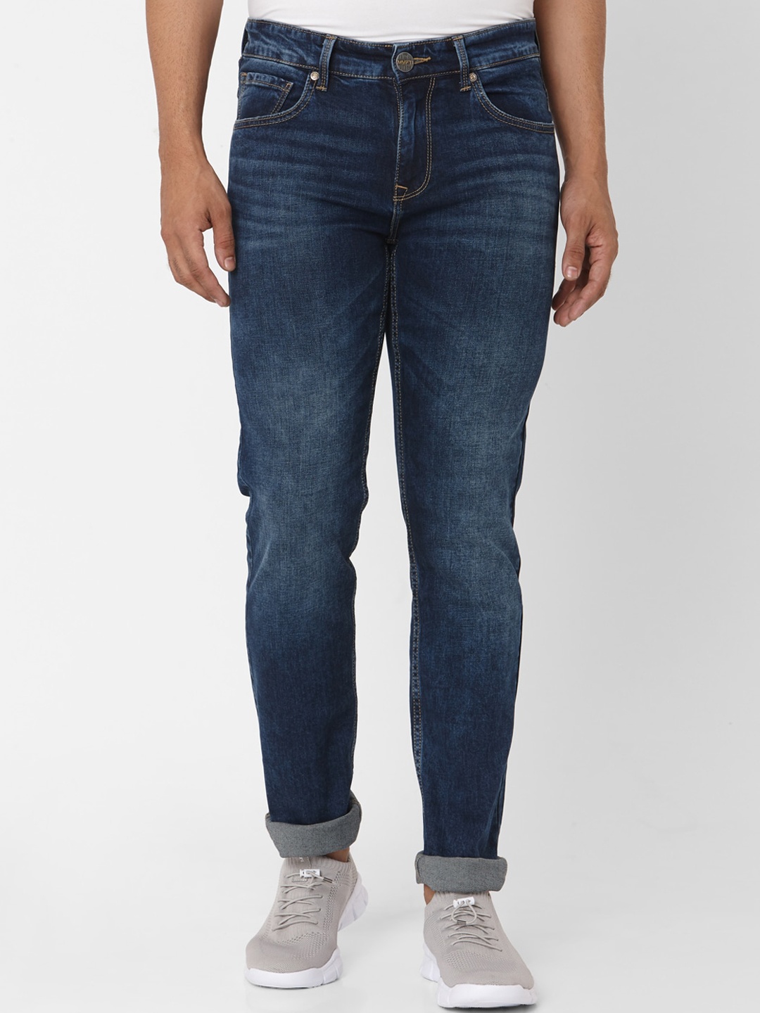 

Mufti Men Blue Heavy Fade Stretchable Jeans