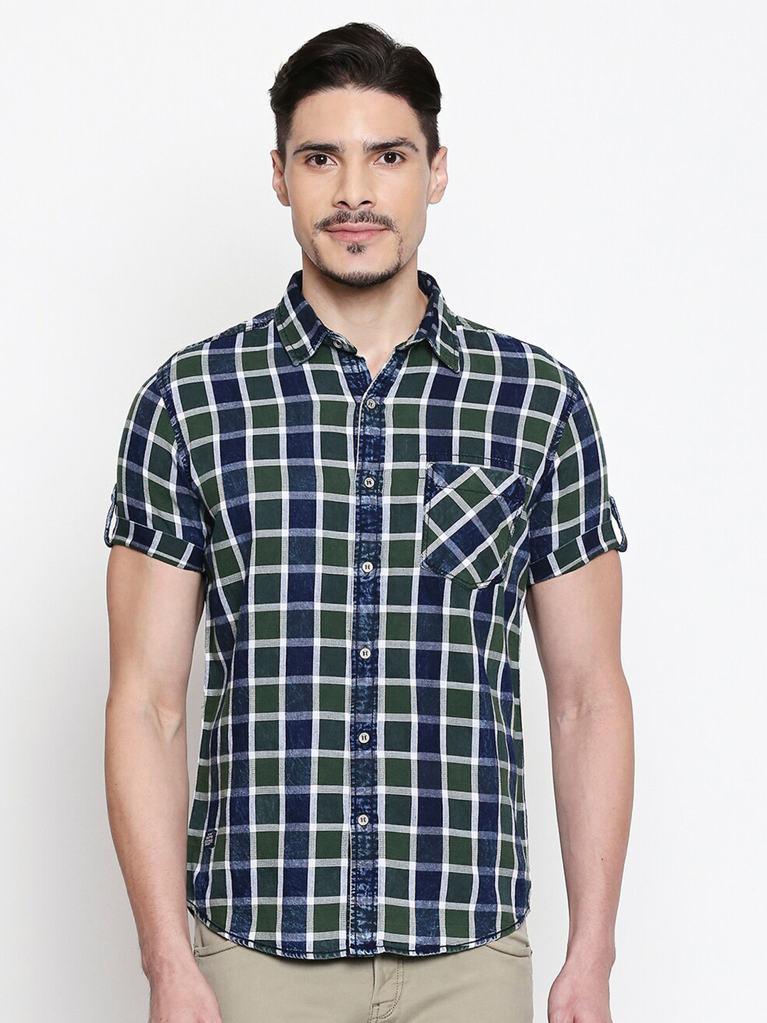 

Mufti Men Green Slim Fit Checked Cotton Casual Shirt