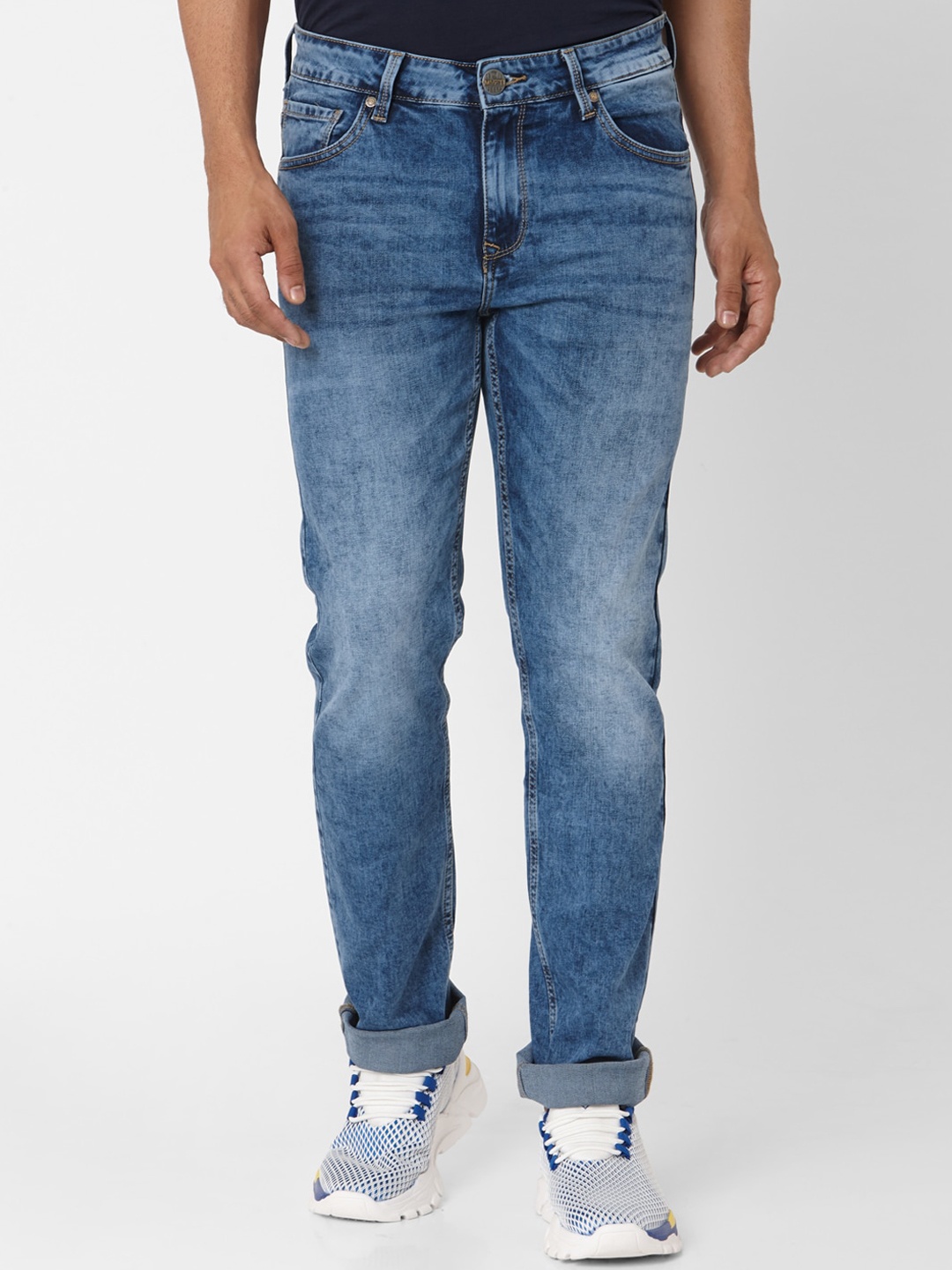 

Mufti Men Blue Slim Fit Heavy Fade Stretchable Jeans