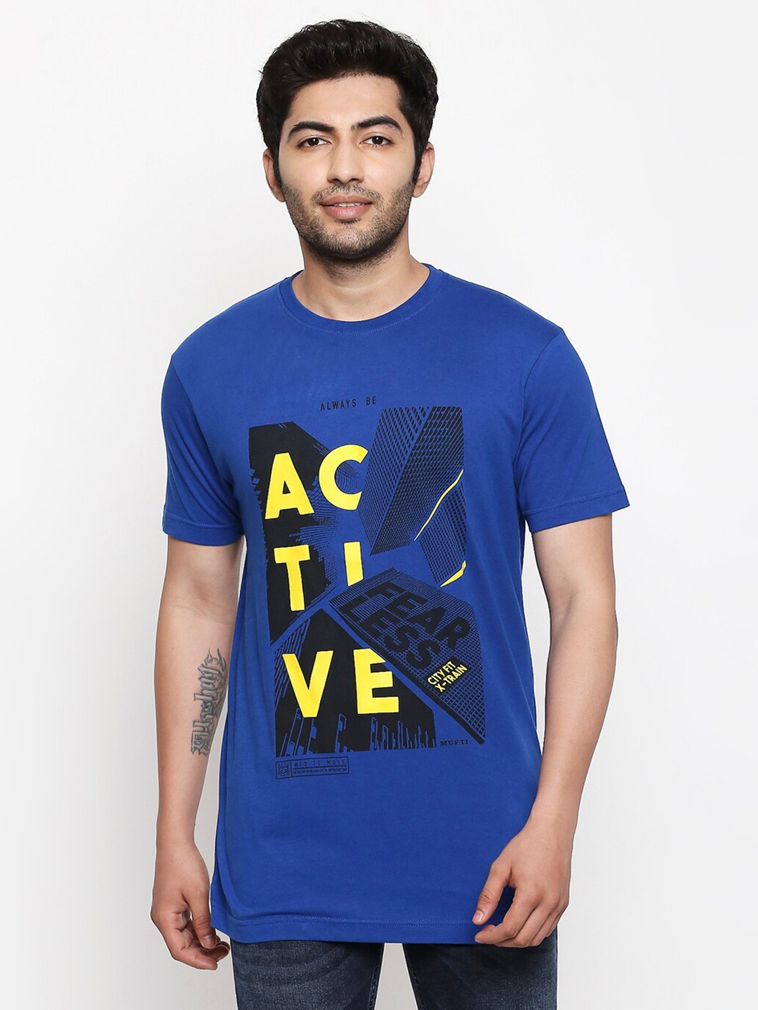 

Mufti Men Blue Typography Printed T-shirt