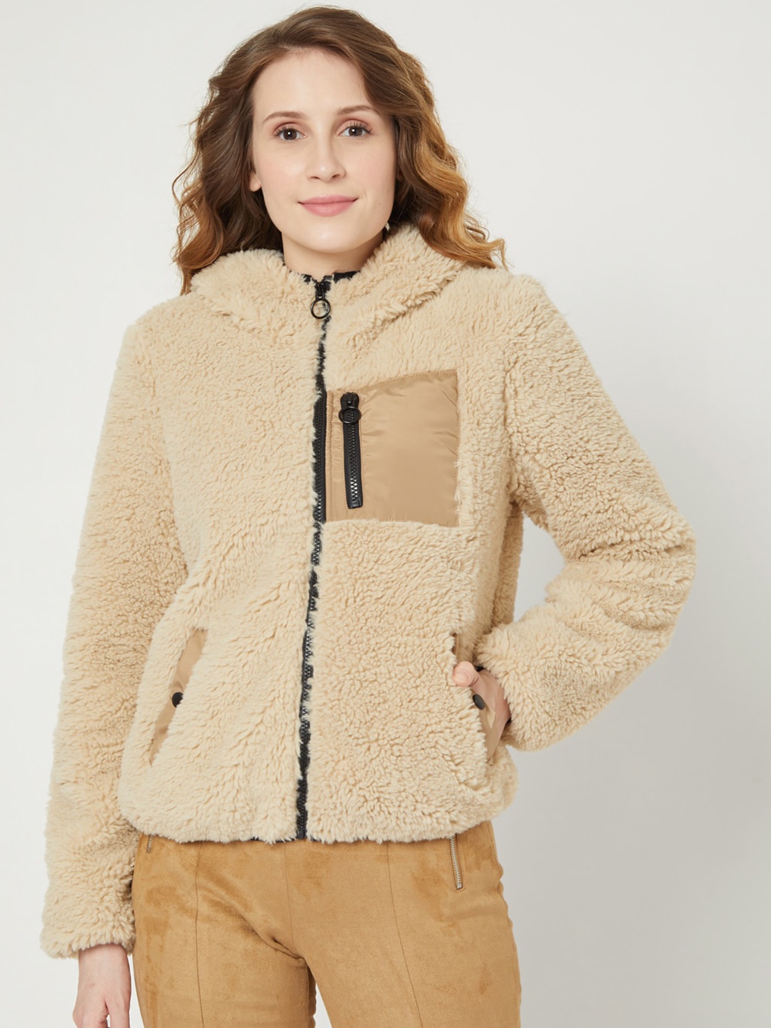 

Vero Moda Women Beige Geometric Tailored Jacket