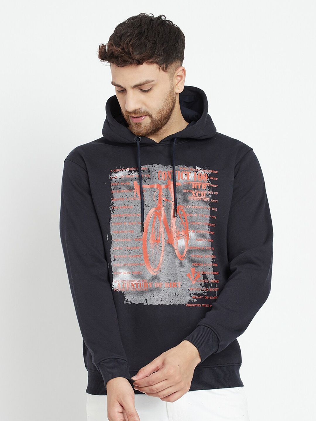 

Parcel Yard Men Black Printed Hooded Sweatshirt