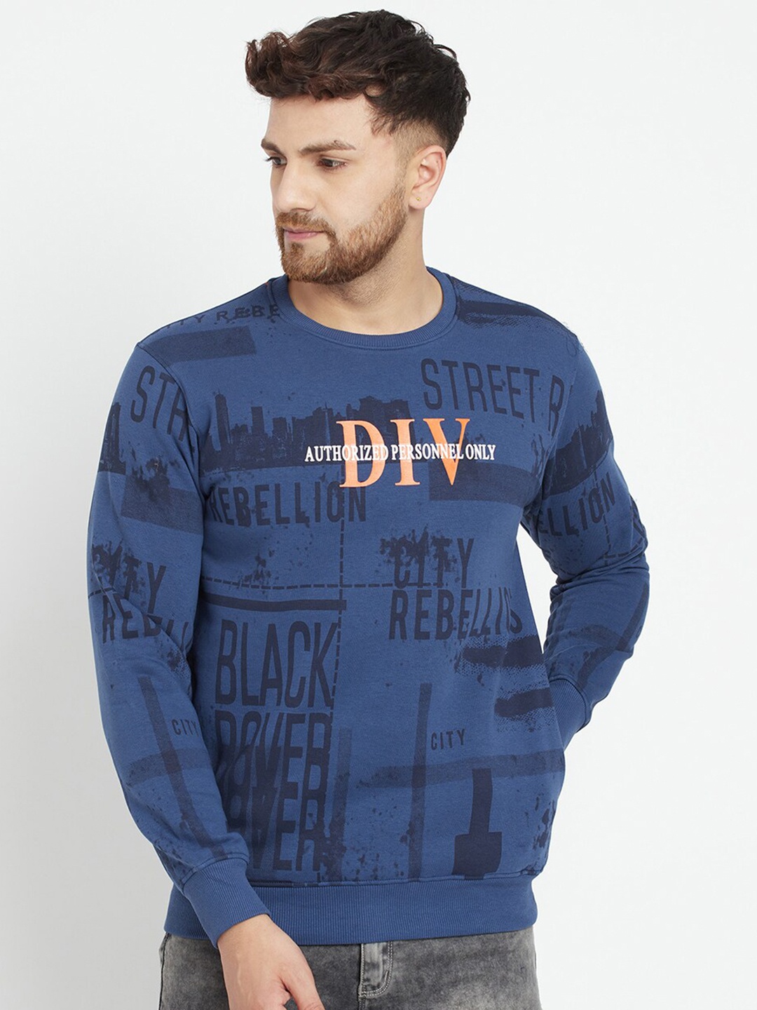 

Parcel Yard Men Blue Printed Sweatshirt