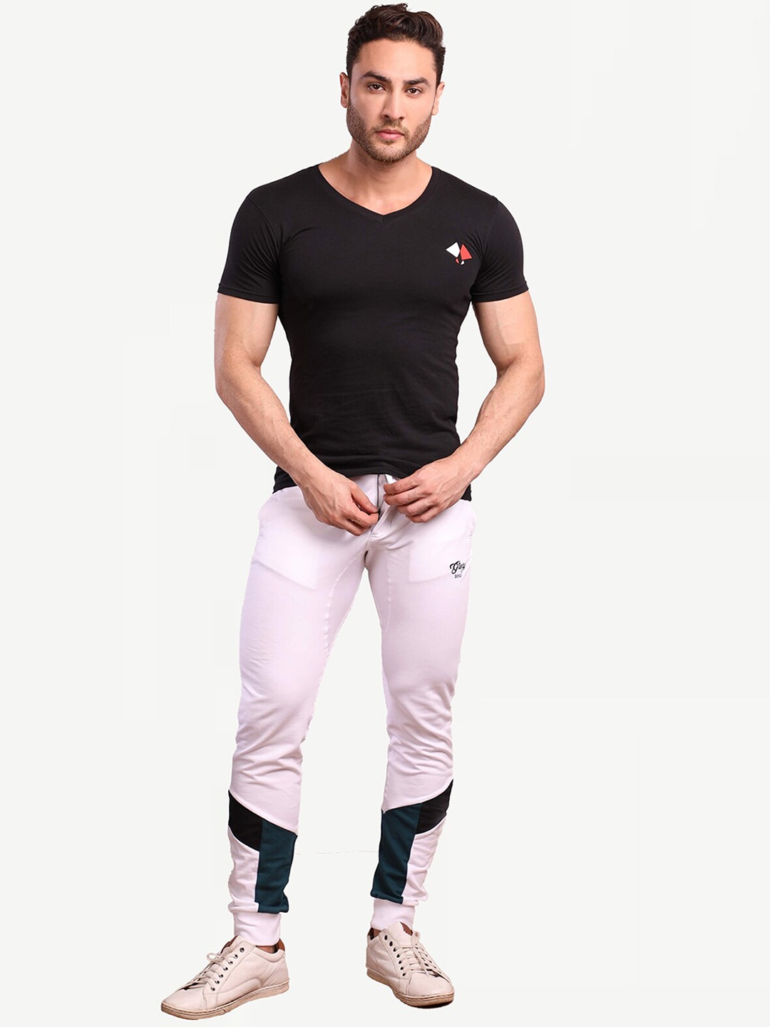 

Dream of Glory Inc Men White & Black Colourblocked Joggers