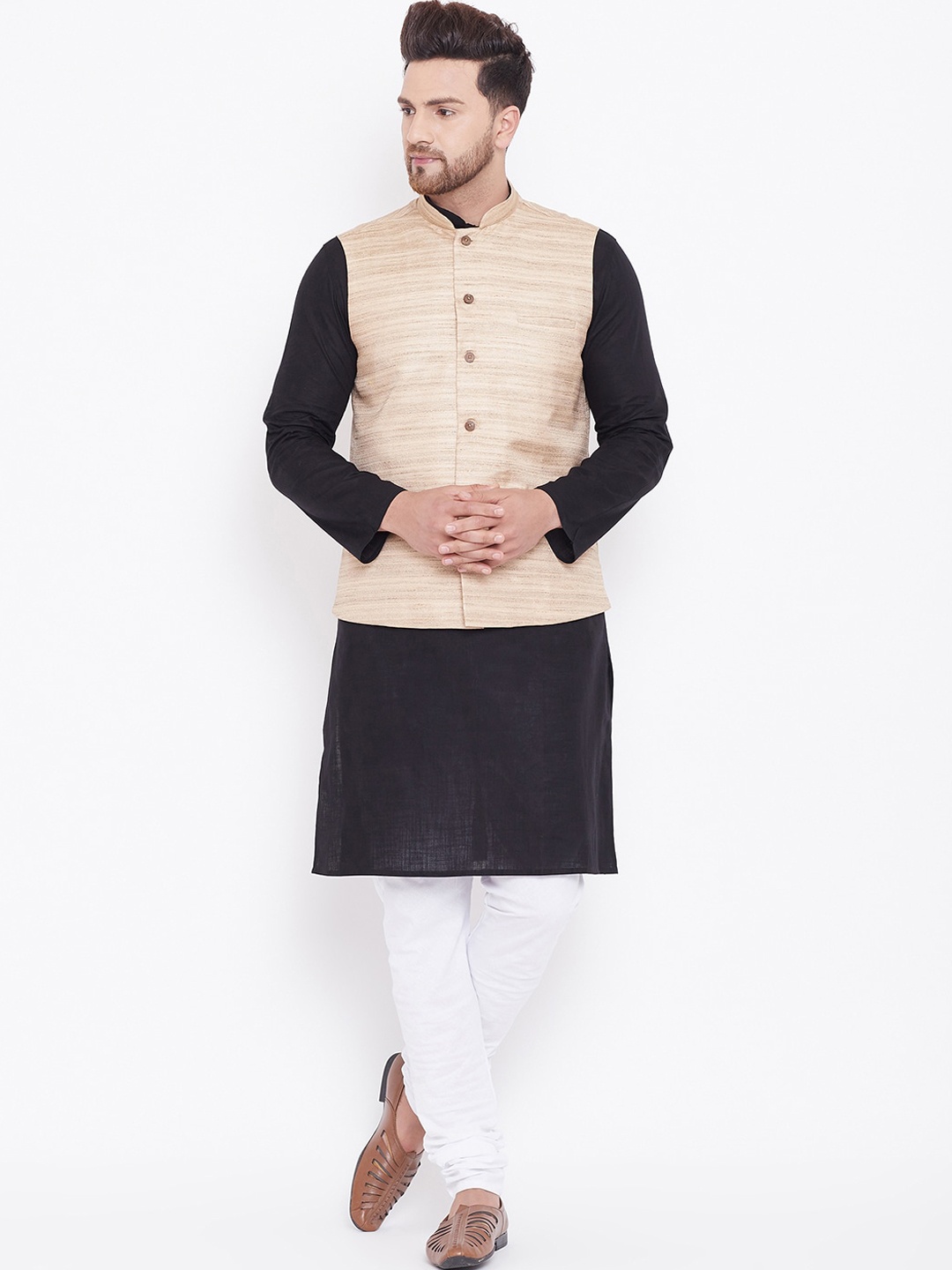 

VASTRAMAY Men Black Kurta with Pyjamas & Nehru Jacket