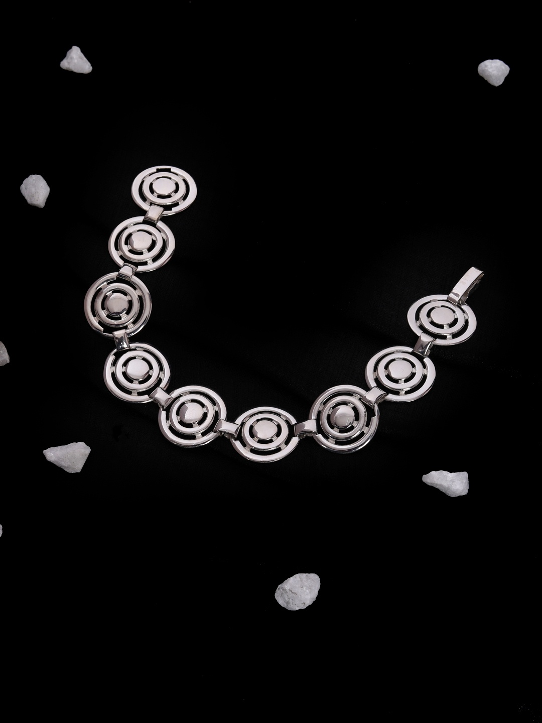 

TRISHONA Women Silver-Toned Sterling Silver Silver-Plated Bangle-Style Bracelet