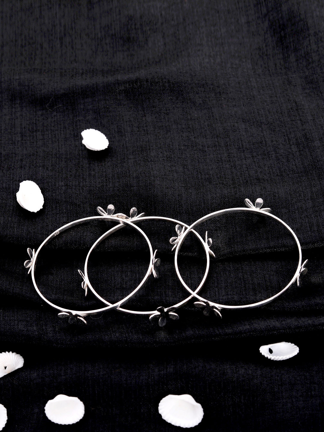 

TRISHONA Set Of 3 Silver-Plated Bangles