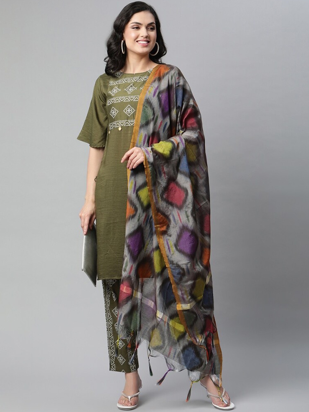 

OM SAI LATEST CREATION Women Green Ethnic Motifs Yoke Design Kurta with Trousers & Dupatta