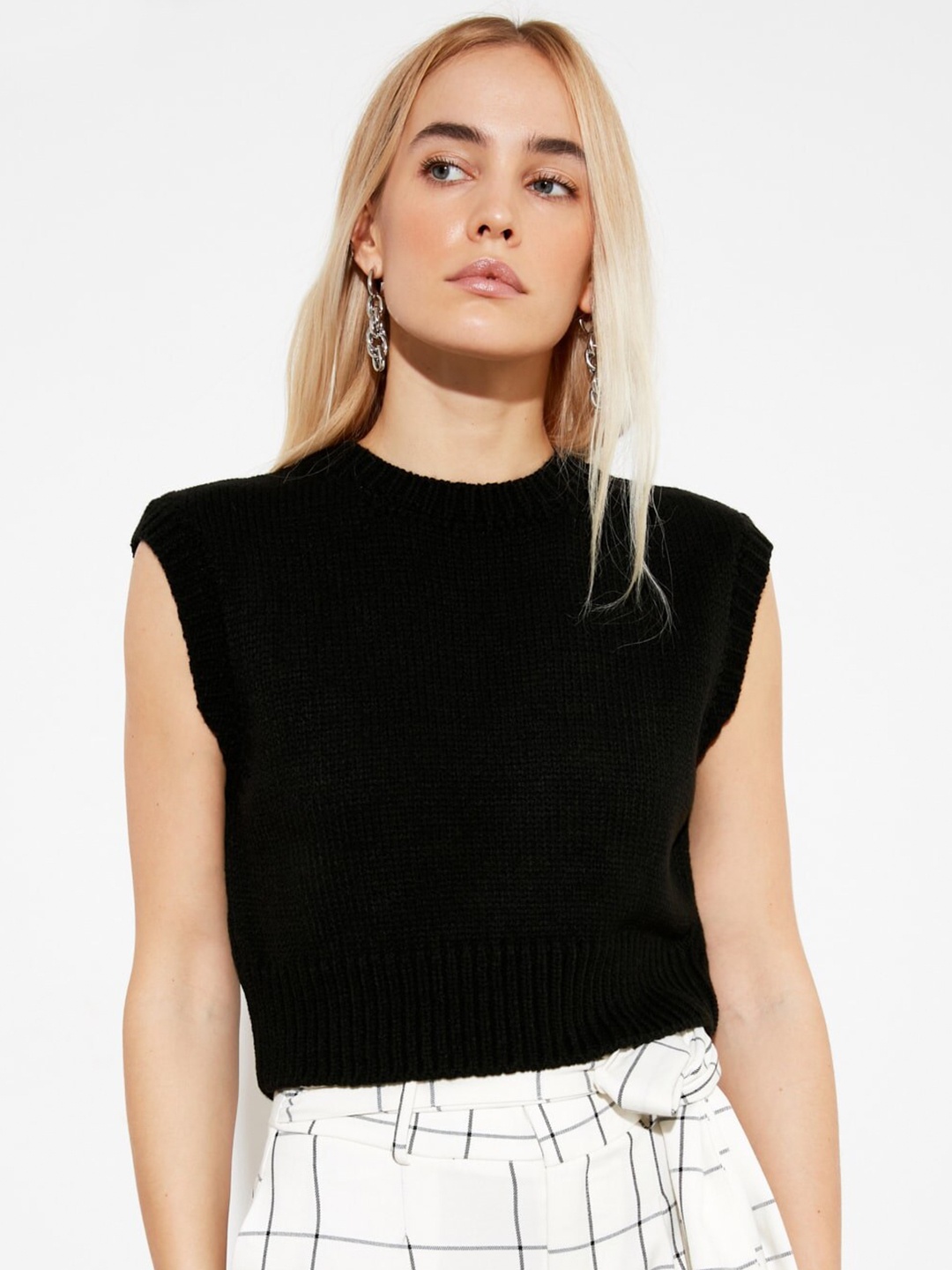 

Trendyol Black Solid Top