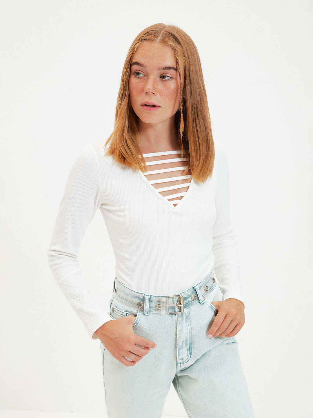 

Trendyol Off White Solid Top