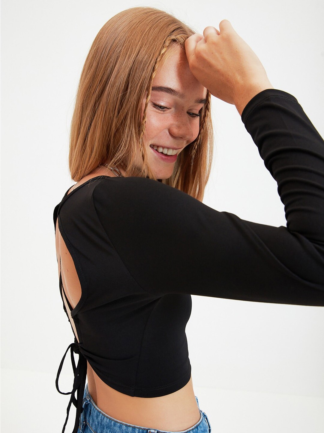 

Trendyol Black Crop Top