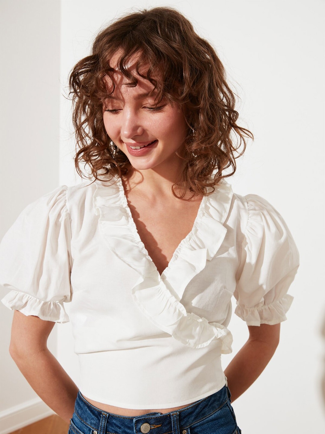 

Trendyol Off White Solid Pure Cotton Crop Top with Ruffles