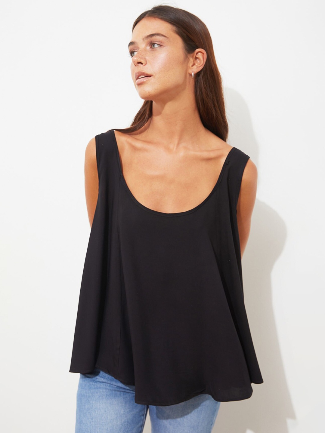

Trendyol Stylish Black Solid Top