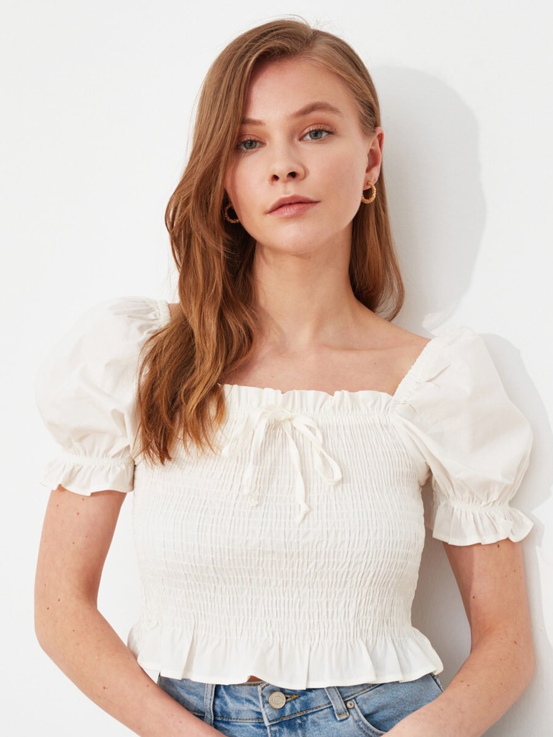 

Trendyol Off White Fitted Crop Top
