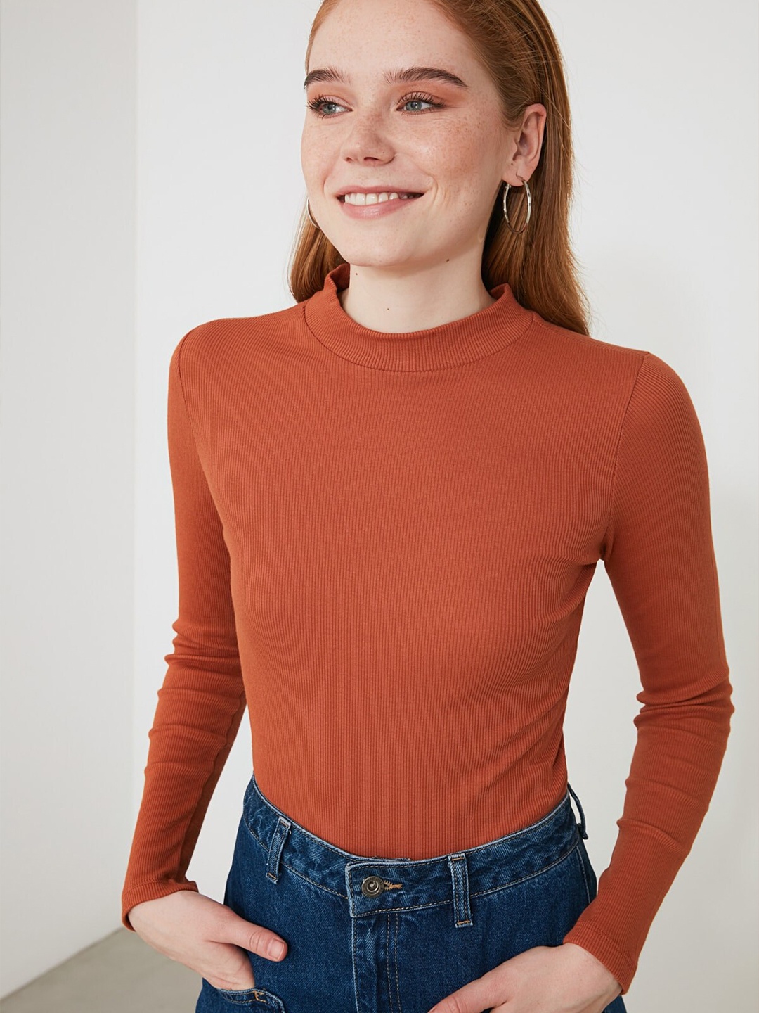 

Trendyol Chic Brown Solid Top