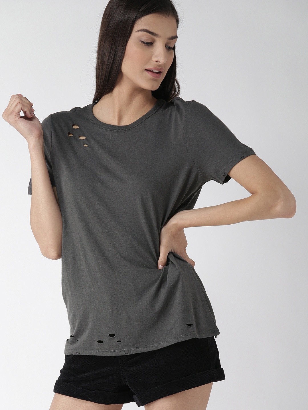 

FOREVER 21 Women Charcoal Grey Solid Round Neck T-shirt