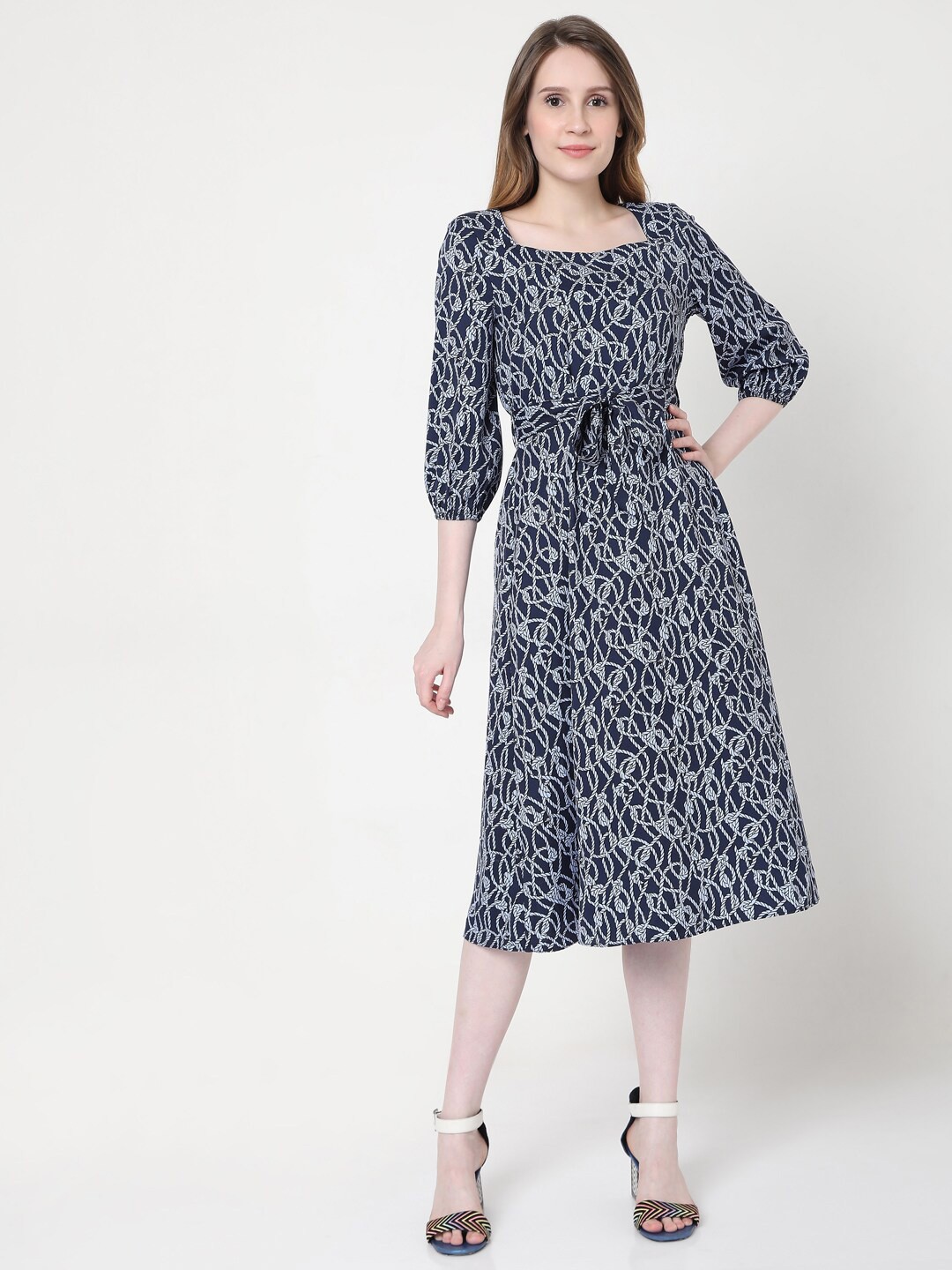 

Vero Moda Blue Floral Midi Dress