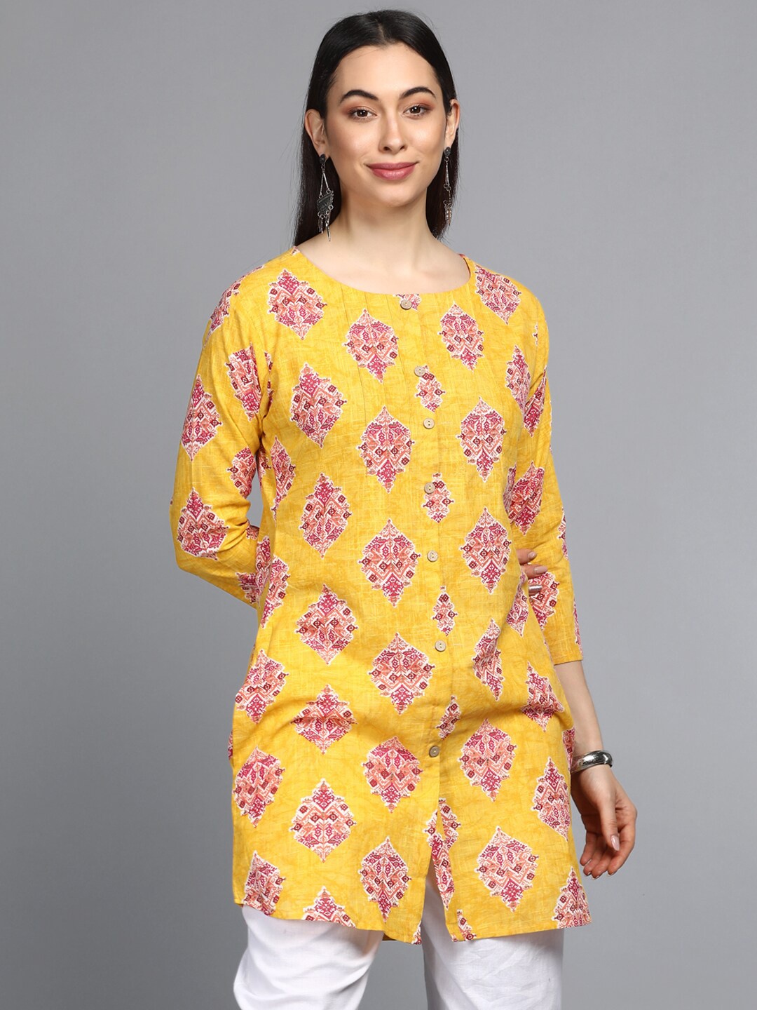 

AHIKA Yellow Floral Print Longline Top